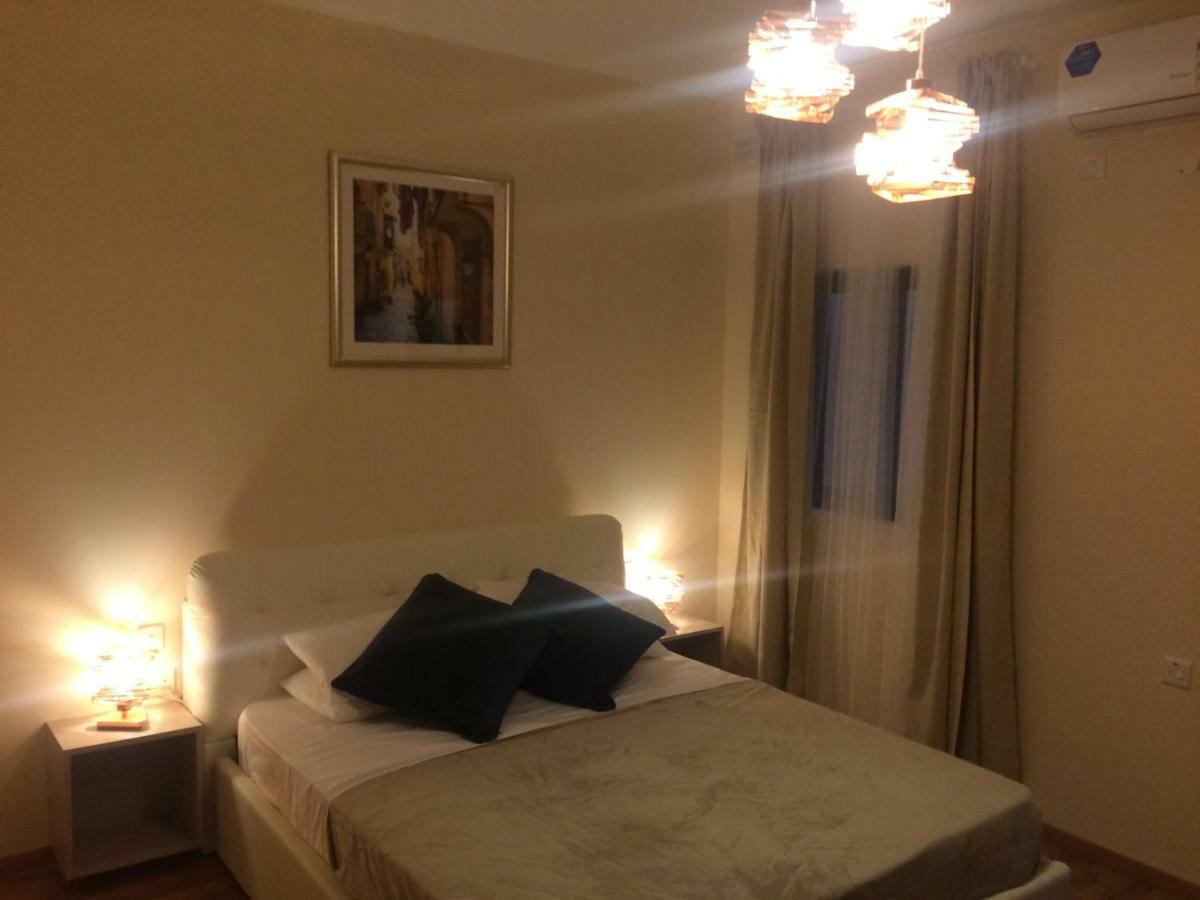 Higlander Apartments Mellieħa Extérieur photo